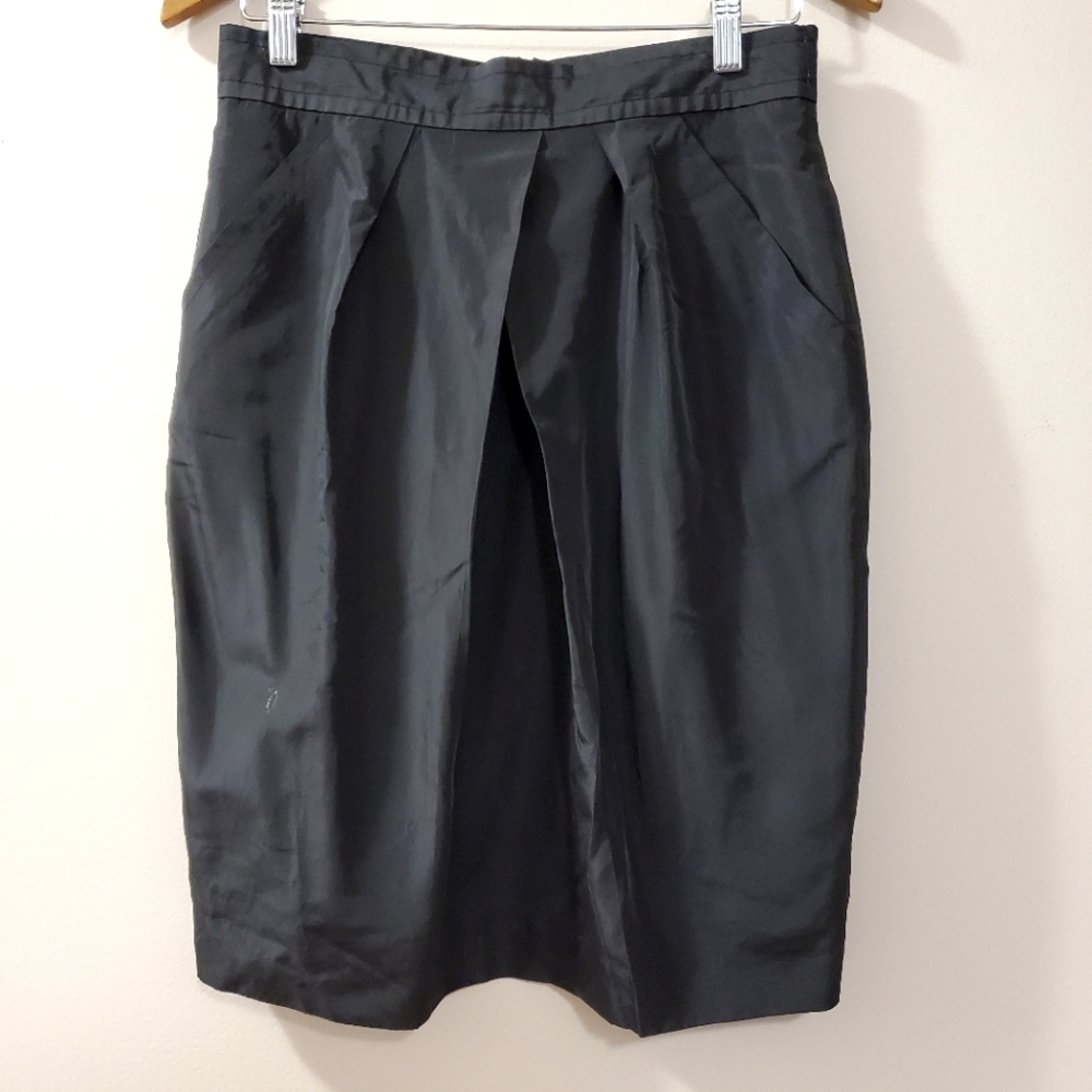 St John - Pleated Skirt with Pockets - Size 6